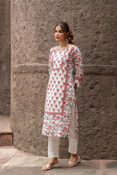 Women Ethnic Motifs Printed Thread Work Kurta